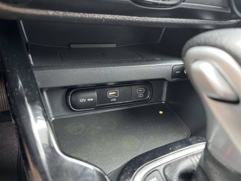Used 2023 Kia Soul S FWD image 20