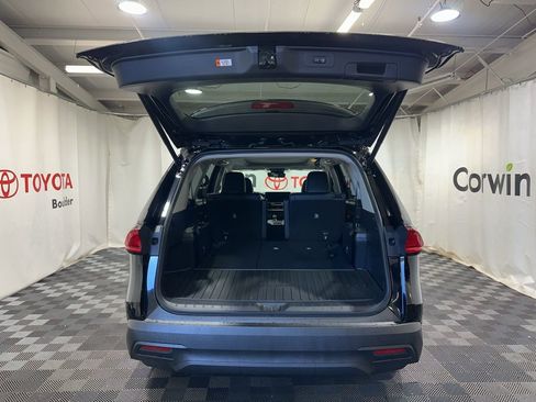 Used 2026 Toyota Grand Highlander XLE image 15