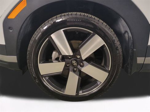 Used 2025 Hyundai Santa Fe Limited image 11