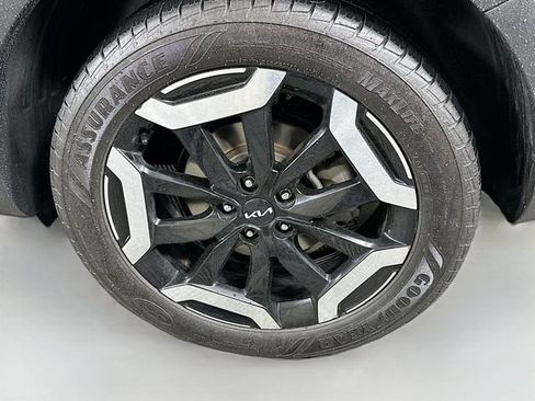 Used 2023 Kia Telluride EX w/ EX Captain's Chair Package AWD/4WD image 32