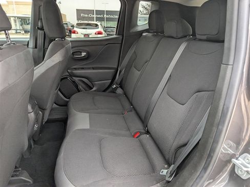 Used 2018 Jeep Renegade Altitude image 27