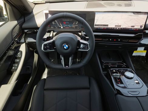 New 2026 BMW 530i w/ M Sport Package RWD image 16