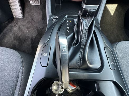 Used 2025 Kia K4 LXS image 27