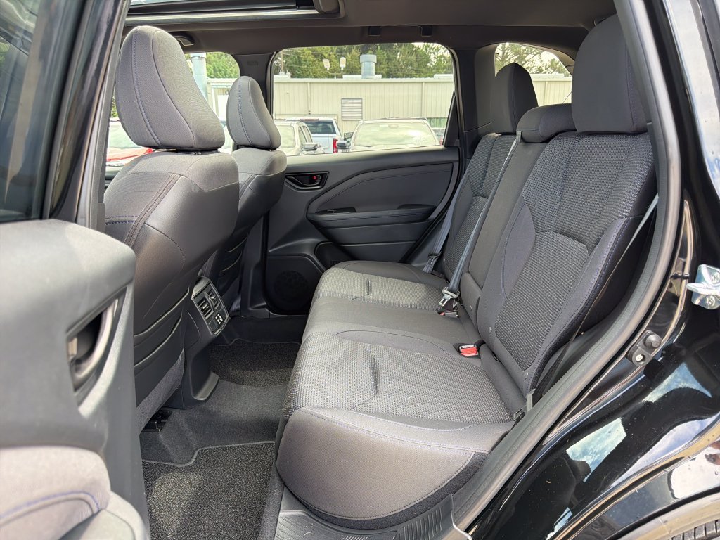 Used 2025 Subaru Forester Premium AWD/4WD image 27