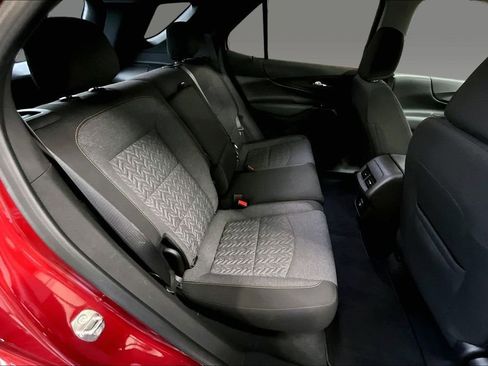 Used 2022 Chevrolet Equinox LT FWD image 16