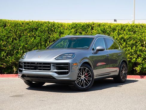 New 2026 Porsche Cayenne S AWD/4WD image 1