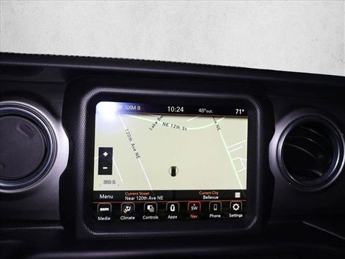 Used 2021 Jeep Wrangler Unlimited Sahara w/ Uconnect 4C Nav & Sound Group AWD/4WD image 17