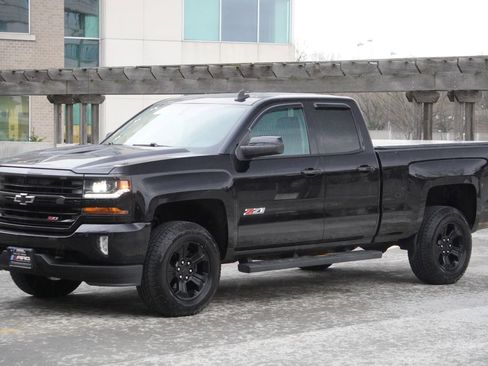 Used 2016 Chevrolet Silverado 1500 LT w/ Midnight Edition AWD/4WD image 37
