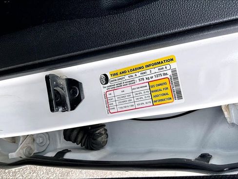 Used 2018 Ford Explorer Sport w/ Equipment Group 401A image 6