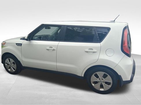 Used 2015 Kia Soul FWD image 8