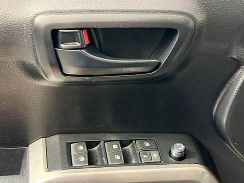 Used 2021 Toyota Tacoma SR5 image 16