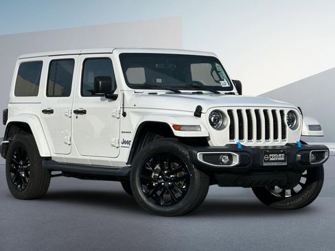 Used 2023 Jeep Wrangler Unlimited Sahara image 2