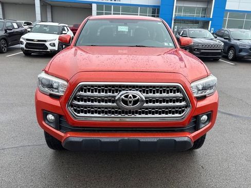 Used 2016 Toyota Tacoma TRD Off-Road w/ Towing Package AWD/4WD image 8