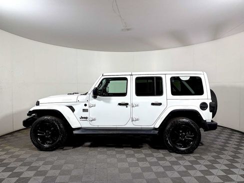 Used 2021 Jeep Wrangler Unlimited Sahara AWD/4WD image 4