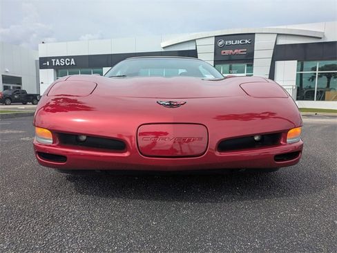 Used 2002 Chevrolet Corvette Convertible w/ Preferred Equipment Group2 image 9