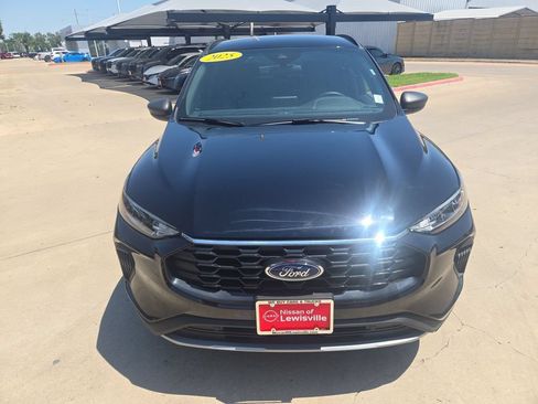 Used 2025 Ford Escape ST-Line AWD/4WD image 11