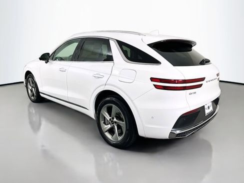 New 2026 Genesis GV70 2.5T Advanced AWD/4WD image 7