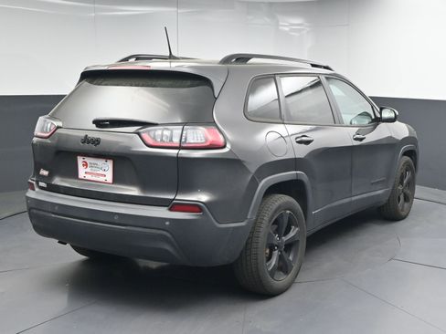 Used 2020 Jeep Cherokee Latitude Plus image 8