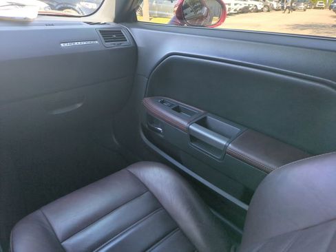 Used 2014 Dodge Challenger R/T image 17