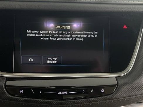 Used 2017 Cadillac XT5 Luxury w/ Driver Awareness Package image 39