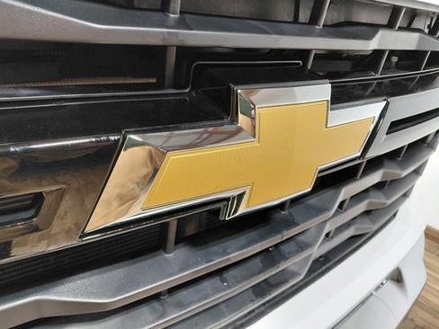 Used 2025 Chevrolet Silverado 2500 W/T w/ WT Convenience Package image 10