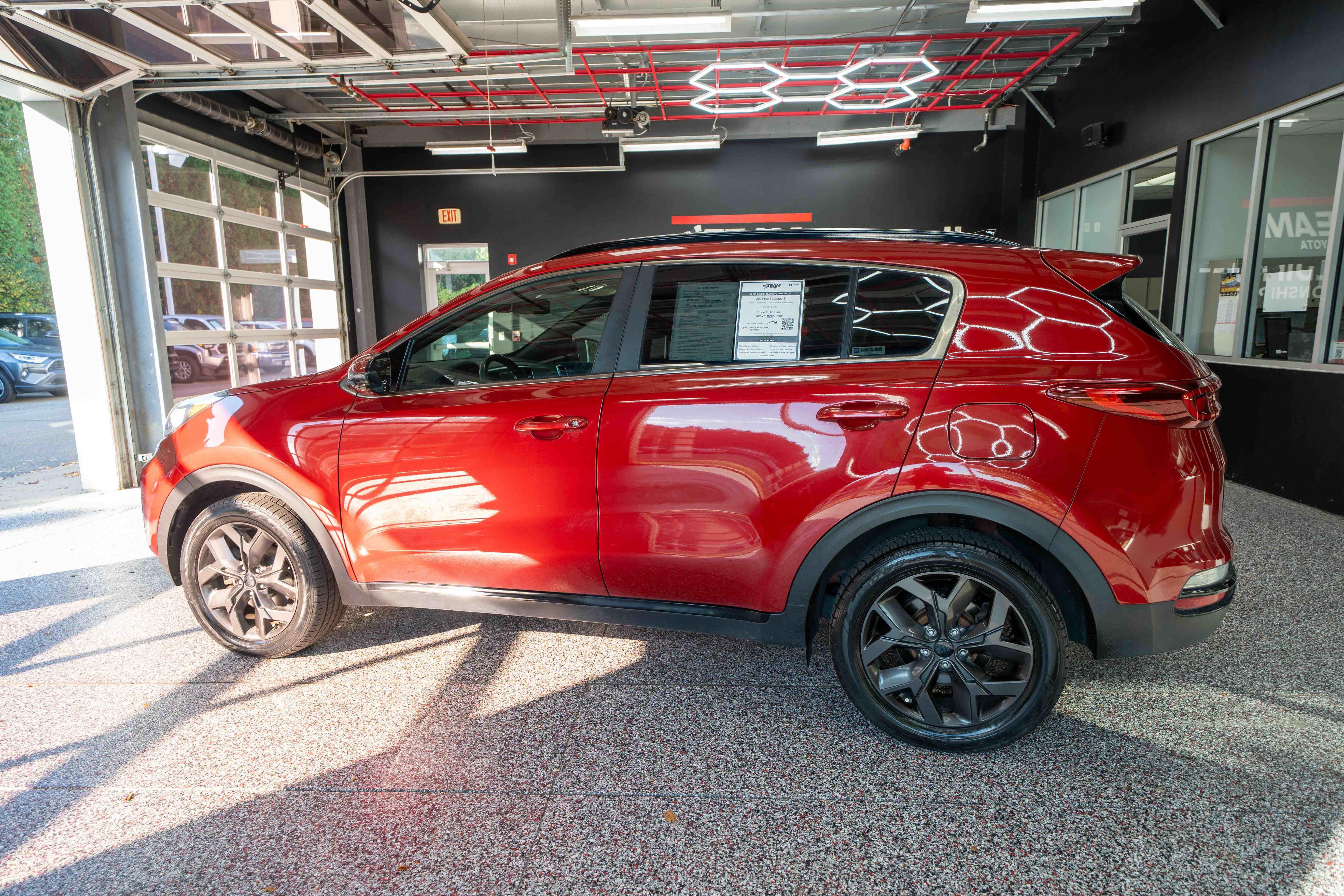 Used 2021 Kia Sportage S AWD/4WD image 2