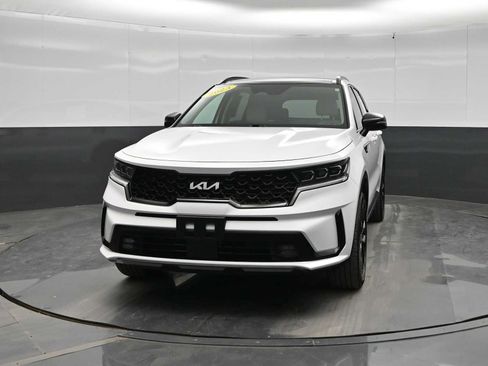 Used 2023 Kia Sorento SX AWD/4WD image 3