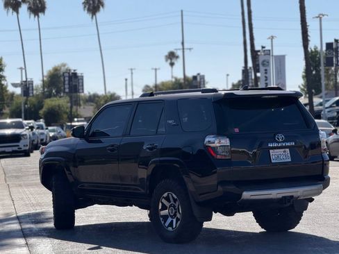 Used 2021 Toyota 4Runner TRD Off-Road Premium w/ Moonroof Package AWD/4WD image 2