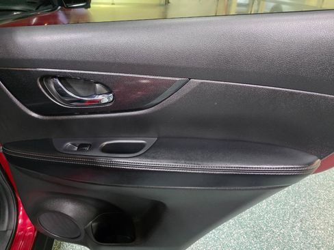 Used 2014 Nissan Rogue SL w/ SL Premium Package image 23