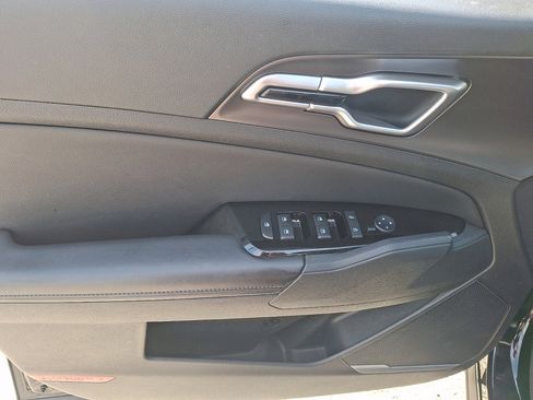 Used 2023 Kia Sportage EX image 24