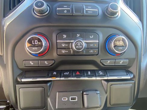 Used 2020 Chevrolet Silverado 1500 LT w/ All-Star Edition image 41