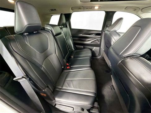 Used 2023 INFINITI QX60 Pure image 25