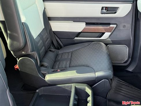 Used 2023 Toyota Sequoia Capstone AWD/4WD image 15