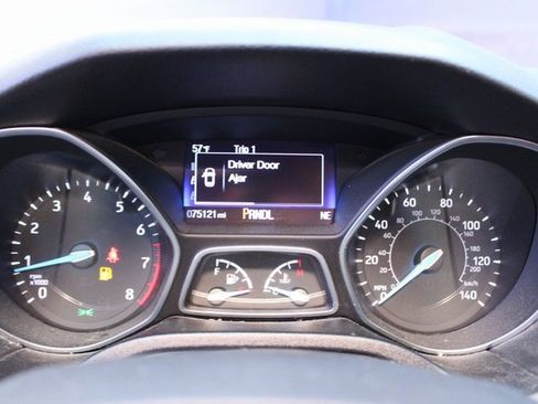 Used 2017 Ford Focus SE image 21