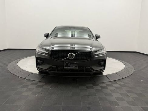 Certified 2023 Volvo S60 B5 Ultimate image 3