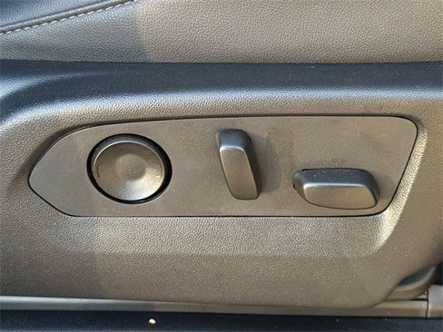 Certified 2023 Chevrolet Tahoe Z71 w/ Luxury Package image 29