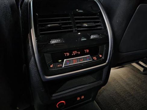 Used 2024 BMW X5 xDrive40i w/ Executive Package image 18