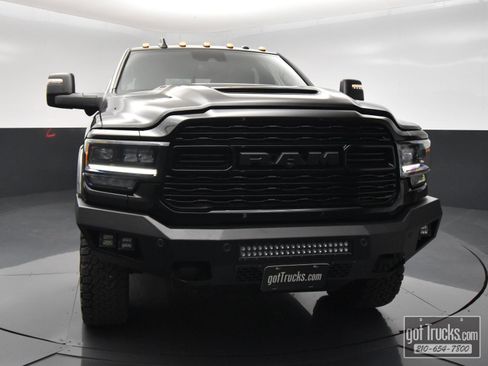 Used 2024 RAM 2500 Limited AWD/4WD image 49