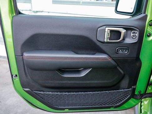 New 2025 Jeep Wrangler Unlimited Rubicon image 22