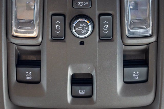Used 2021 GMC Yukon Denali w/ Denali Ultimate Package AWD/4WD image 55