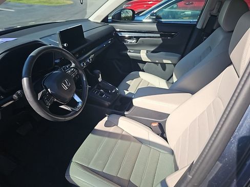 Used 2024 Honda CR-V EX-L image 13