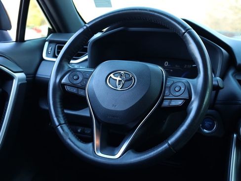 Used 2020 Toyota RAV4 XSE image 34