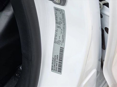 New 2025 Chrysler Voyager LX image 18