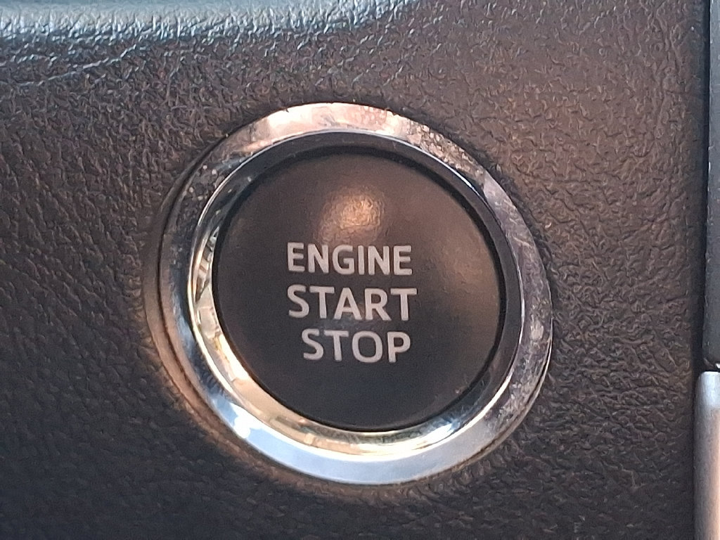 Used 2022 Toyota 4Runner SR5 AWD/4WD image 25