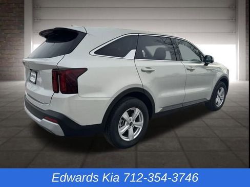 New 2026 Kia Sorento LX image 3
