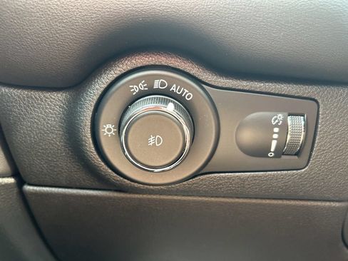 Used 2023 Dodge Durango R/T AWD/4WD image 23