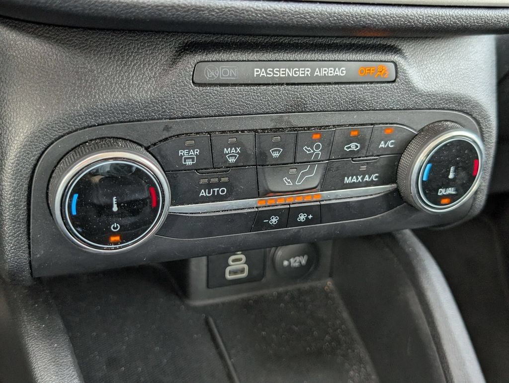 Used 2025 Ford Escape Active AWD/4WD image 42