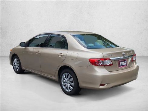 Used 2013 Toyota Corolla LE FWD image 7