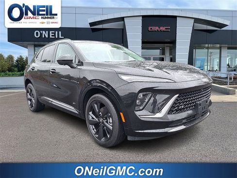 Certified 2025 Buick Envision Sport Touring image 1