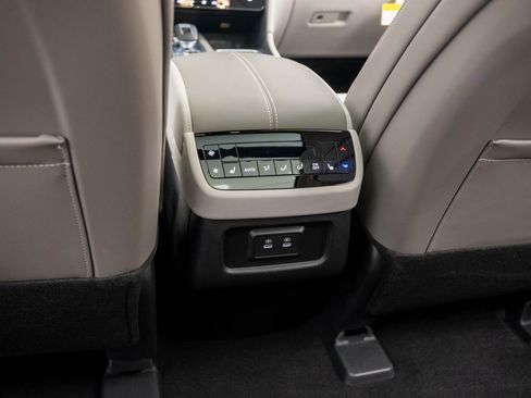 Certified 2026 INFINITI QX60 Luxe w/ Cargo Package AWD/4WD image 22